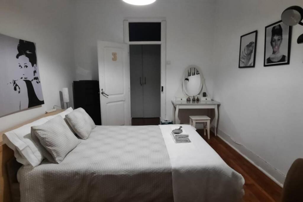 Charming Sunny Terrace / One Bedroom Apartment Lisbon Bagian luar foto
