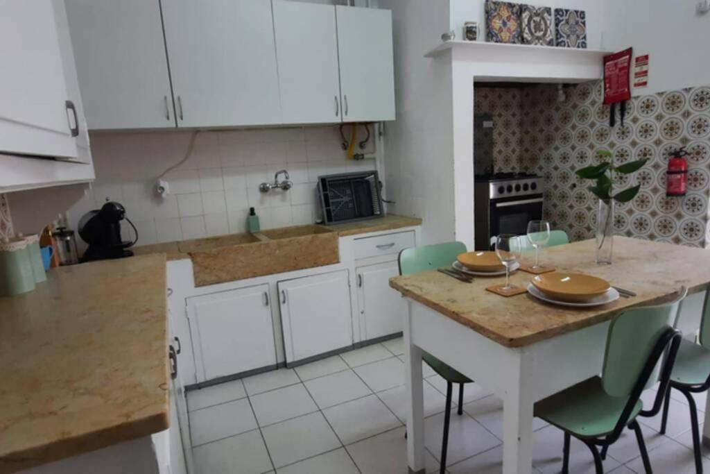 Charming Sunny Terrace / One Bedroom Apartment Lisbon Bagian luar foto