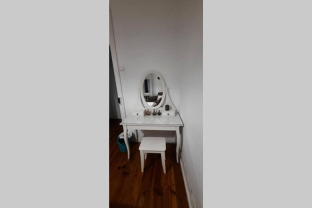 Charming Sunny Terrace / One Bedroom Apartment Lisbon Bagian luar foto